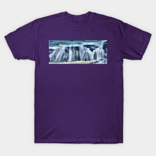 THE ART OF THE POWERFUL SEA T-Shirt